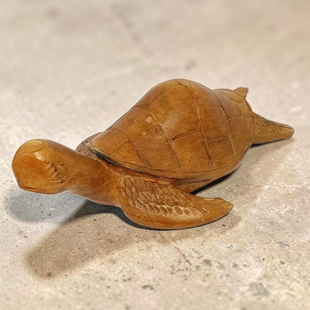 VTG 80's Hand Carved Wood Sea Turtle Figure Bahamas 1988 7" Souvenir Collectible